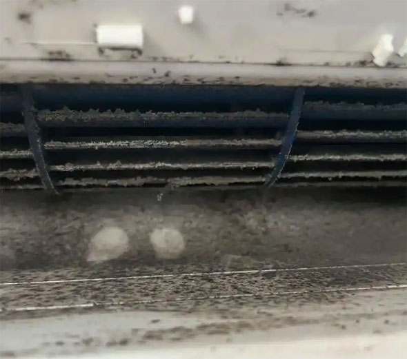 运城市空调吹的风有股烧焦味是怎么回事